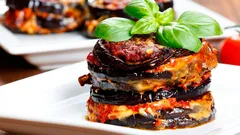Aubergineparmigiana: Så gör du den perfekta italienska middagen hemma