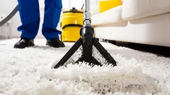 Utan kemtvätt och dyra medel: en enkel plan för mattan